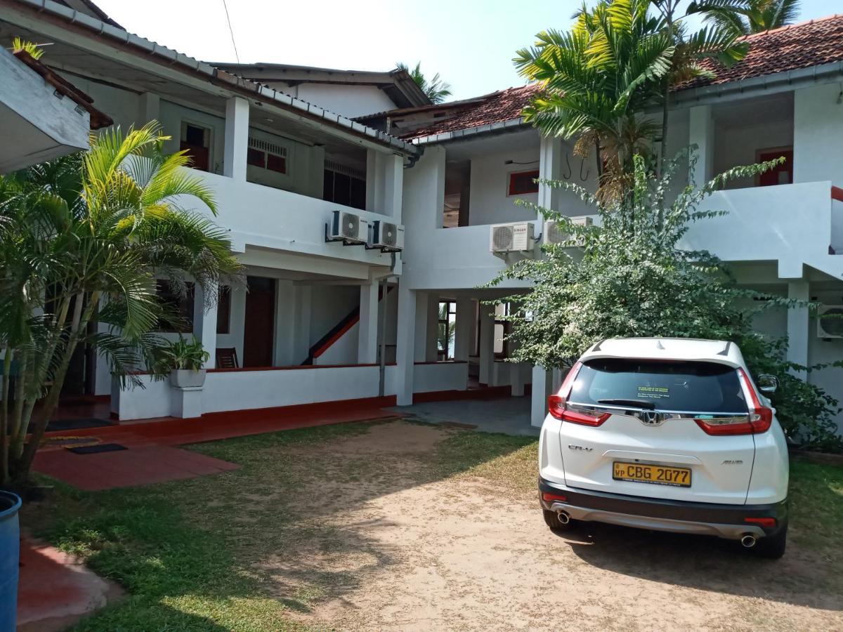New Seaside Inn Hikkaduwa Zewnętrze zdjęcie