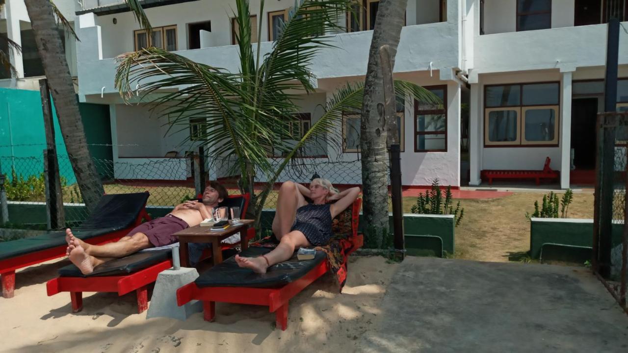 New Seaside Inn Hikkaduwa Zewnętrze zdjęcie